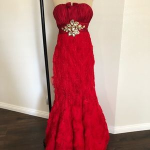 Strapless gown